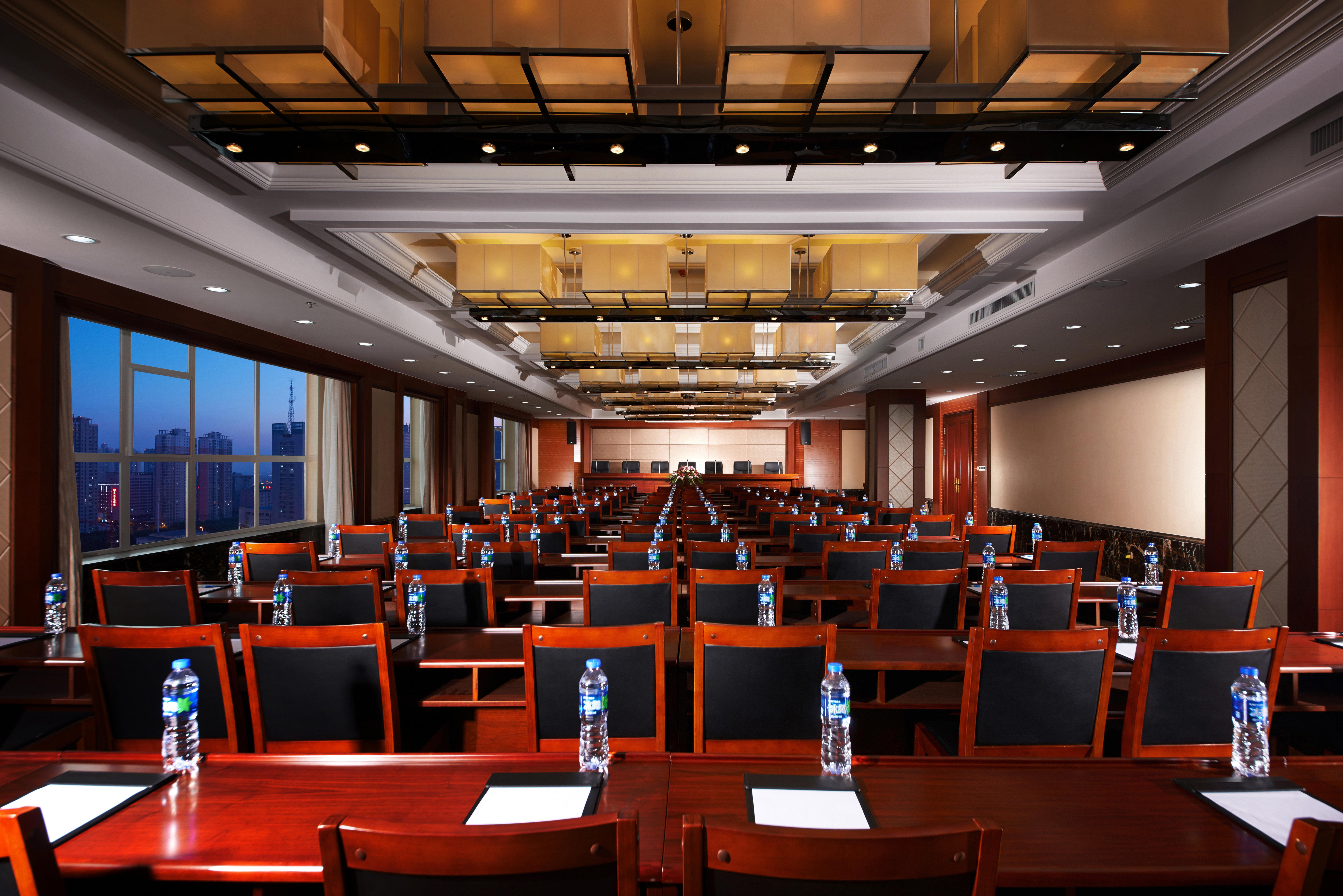 Holiday Inn Express Luoyang City Center By Ihg Exterior photo